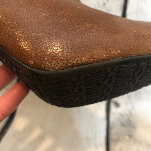 Adrienne Vittadini Booties - Picture 2 of 5